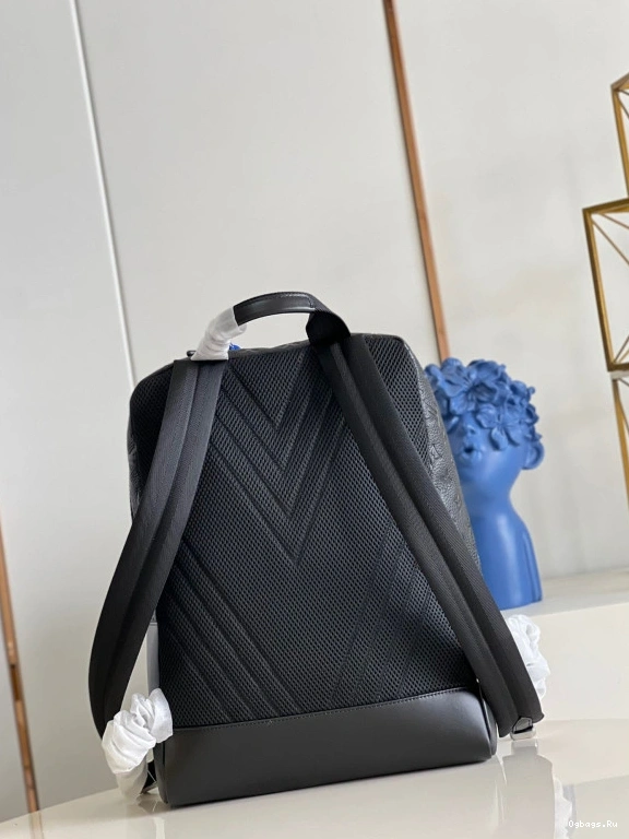Louis Vuitton DEAN BACKPACK 0204